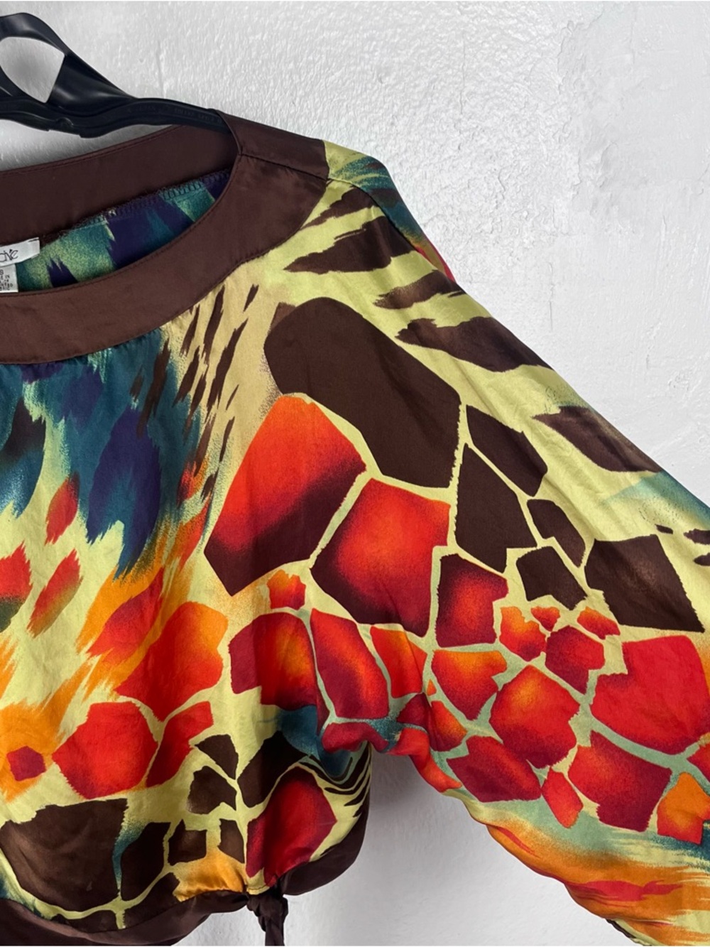 CACHE’ 100% Silk Multicolored Tie Waist  Abstract Print Top Size XS Y2K Artsy - Picture 8 of 10